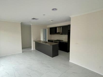 8 Breezy Circuit, Werribee, VIC, 3030, Werribee - Thumbnail 6