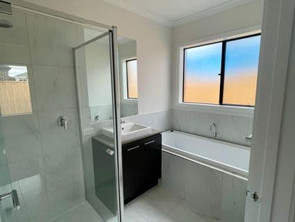 8 Breezy Circuit, Werribee, VIC, 3030, Werribee - Thumbnail 8