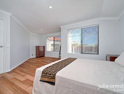 32 Goldfinch Loop, Woodvale, WA, 6026, Woodvale - Thumbnail 3