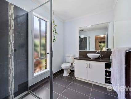 16 Eppalock Drive, Manor Lakes, VIC, 3024, Manor Lakes - Thumbnail 4