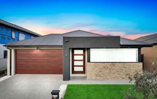 38 EQUESTARIAN STREET, Tarneit, VIC, Tarneit - Image 1