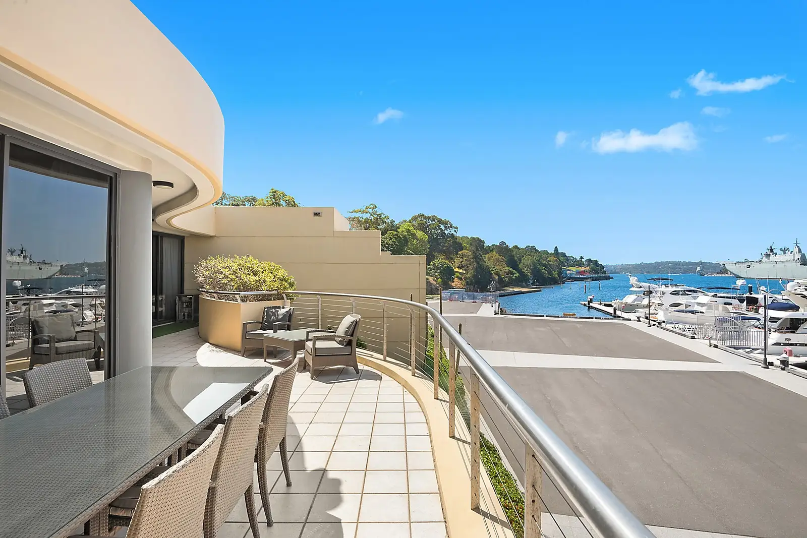 Residence 31 Marina Berth 20, 10 Lincoln Crescent, Woolloomooloo, Woolloomooloo - Thumbnail 2
