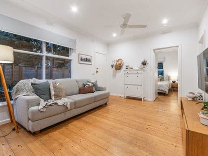 2/13 Kalmia Street, Frankston, VIC, 3199, Frankston - Thumbnail 4