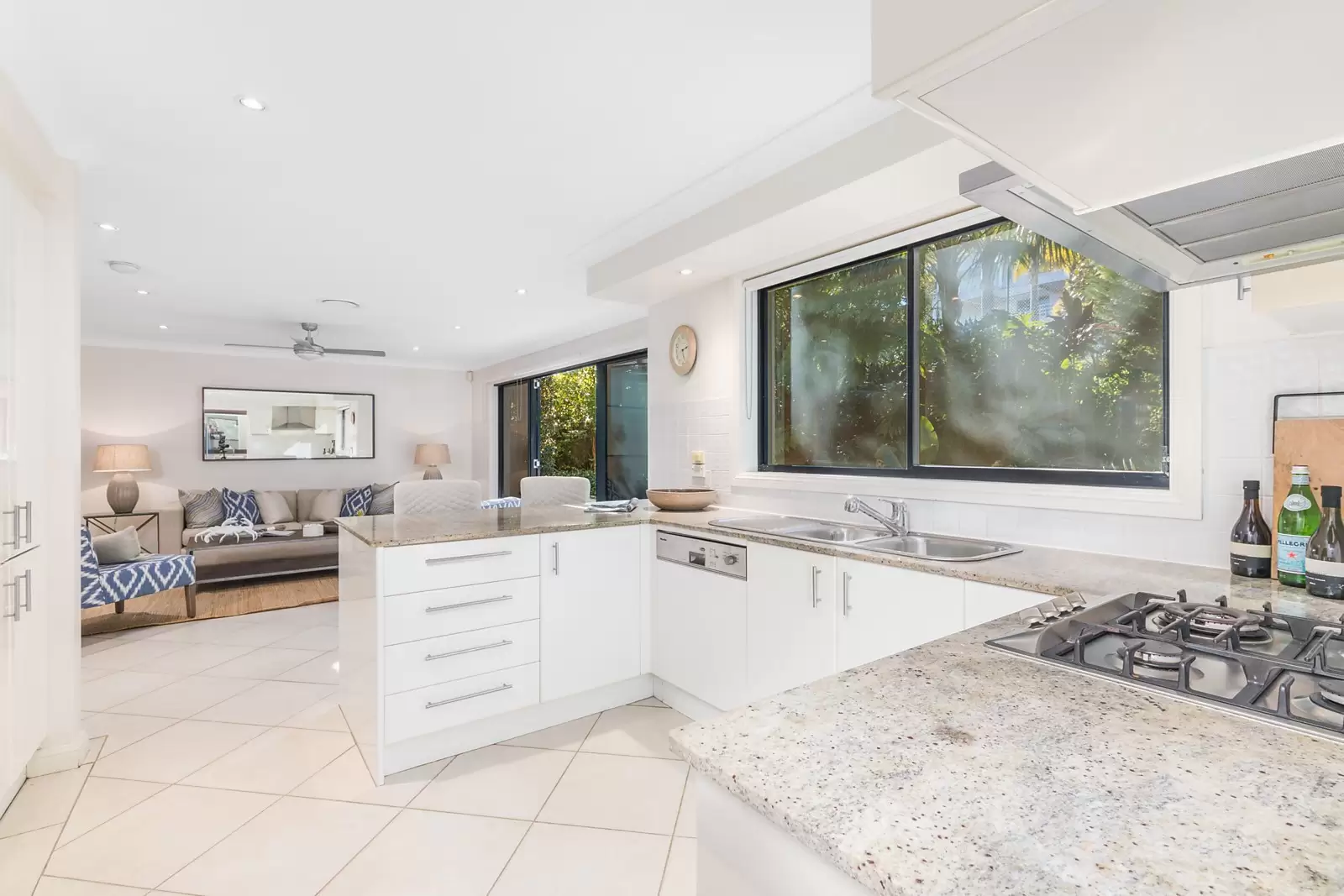 42a Grandview Grove, Seaforth, Seaforth - Thumbnail 4