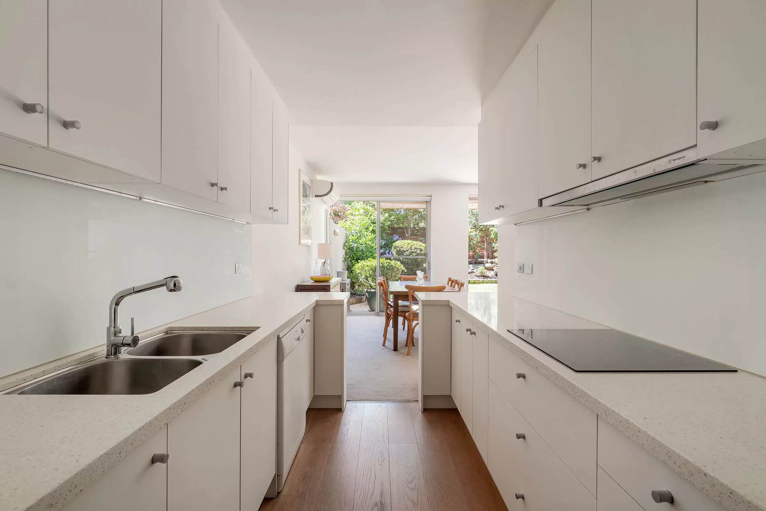 2/33 Albany Road, Toorak, Toorak - Thumbnail 6