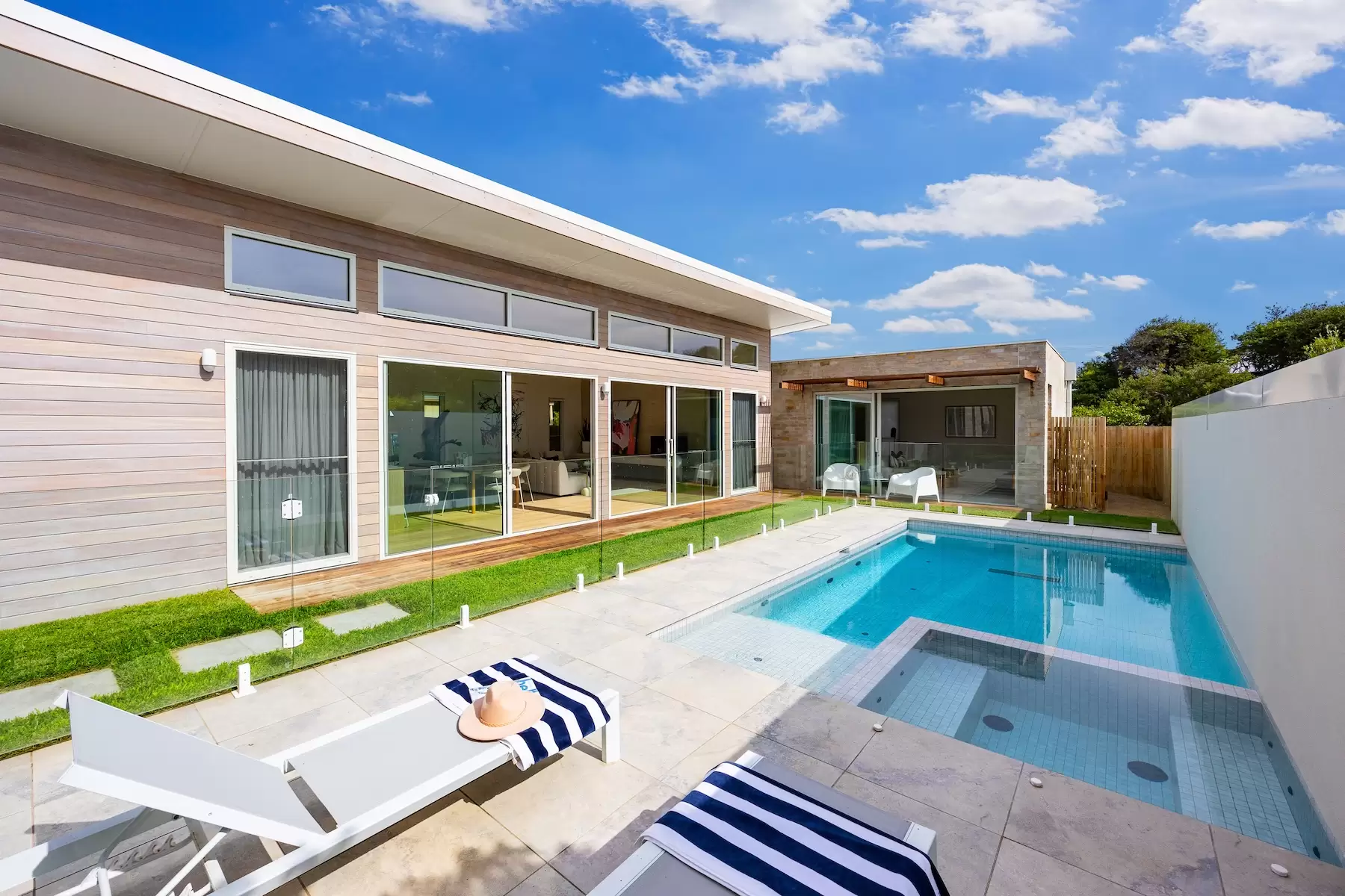 24 Ridley Street, Blairgowrie, Blairgowrie - Thumbnail 2