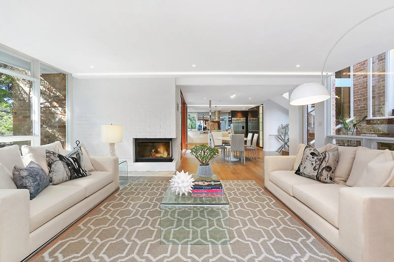 16 Macleay Avenue, Wahroonga, Wahroonga - Thumbnail 2