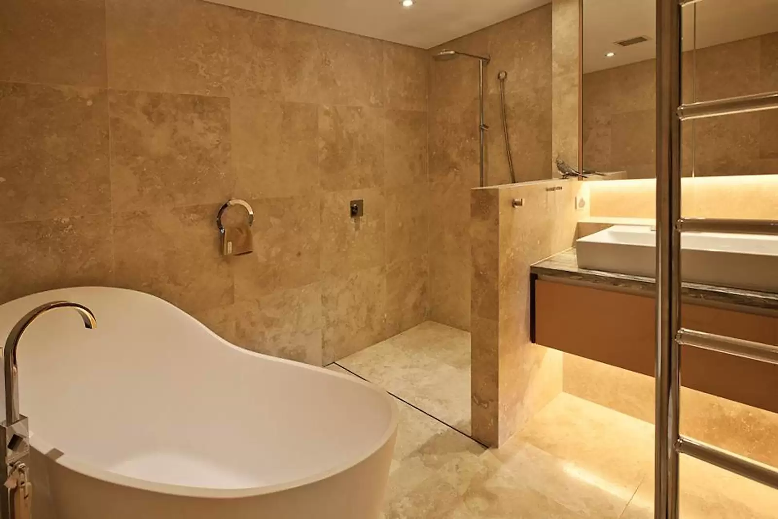 16/10 Lincoln Crescent, Woolloomooloo, Woolloomooloo - Thumbnail 8
