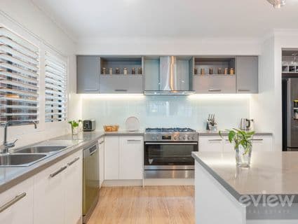 101 Holyoake Parade, Manor Lakes, VIC, 3024, Manor Lakes - Thumbnail 7