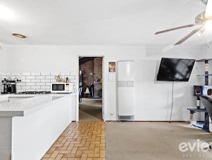 5 Dunsterville Crescent, Frankston, VIC, 3199, Frankston - Thumbnail 7