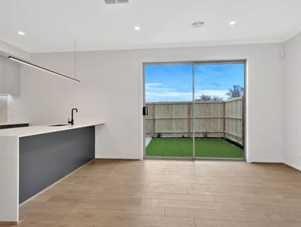 8 Showertree Street, Truganina, VIC, 3029, Truganina - Thumbnail 5