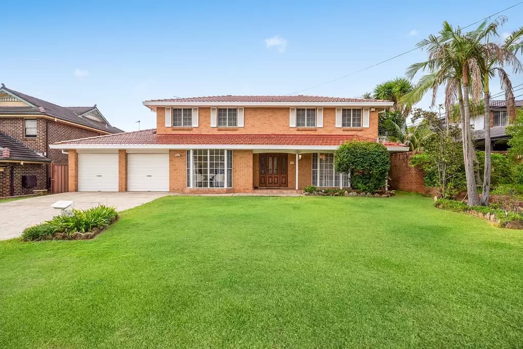 31 Yvonne Crescent, Bass Hill, Bass Hill - Image 1
