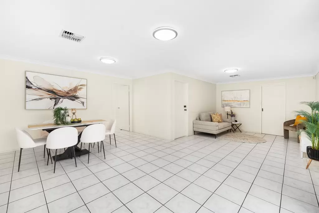 31 Yvonne Crescent, Bass Hill, Bass Hill - Thumbnail 5