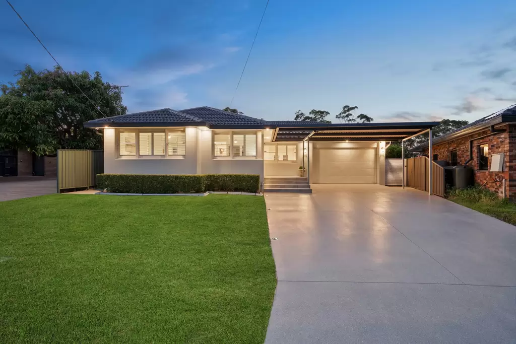25 Sylvan Grove, Picnic Point, Picnic Point - Thumbnail 2