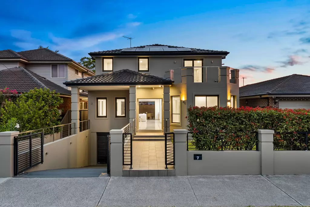 7 Eden Avenue, Croydon Park, Croydon Park - Image 1