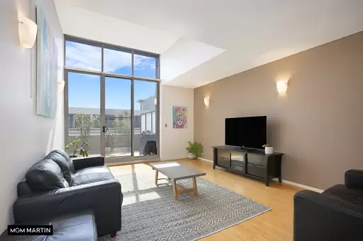 206/635 Gardeners Road, Mascot - Image 1