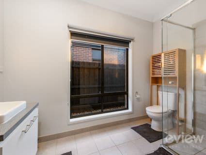 16 Natura Avenue, Werribee, VIC, 3030, Werribee - Thumbnail 5