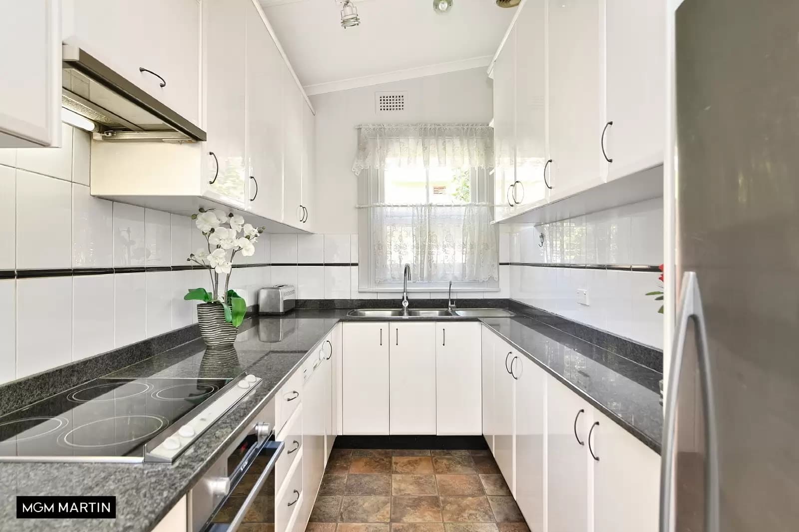 12 O'Connor Street, Eastlakes - Thumbnail 4
