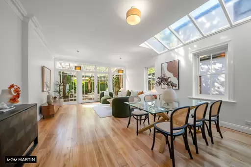 9 Cox Avenue, Bondi Beach - Image 1