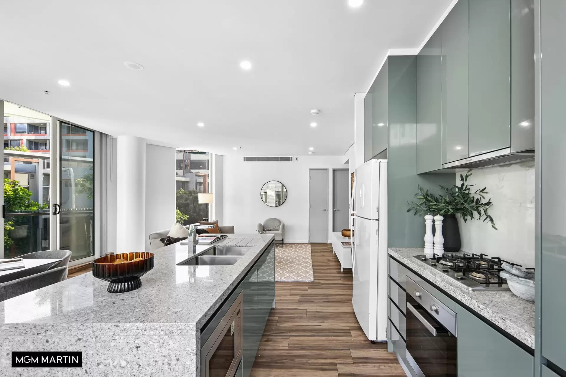 102/8 Rose Valley Way, Zetland - Thumbnail 4