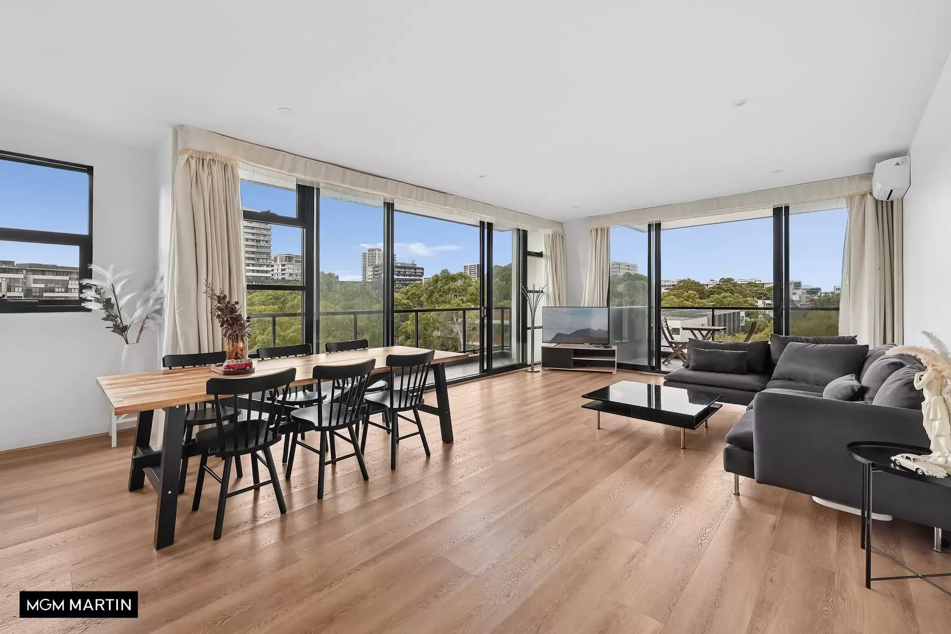 3601/2 Wolseley Grove, Zetland - Image 1