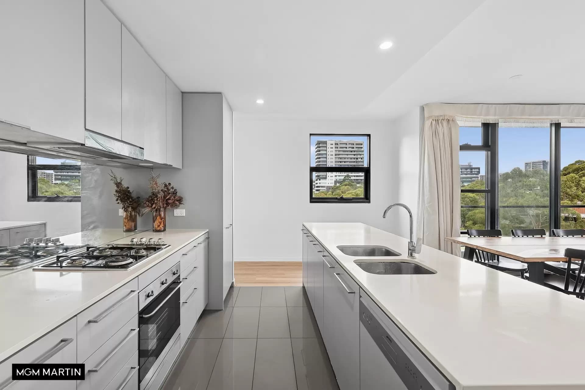 3601/2 Wolseley Grove, Zetland - Thumbnail 2