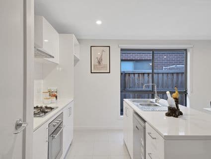 9 Strawberry Road, Manor Lakes, VIC, 3024, Manor Lakes - Thumbnail 6