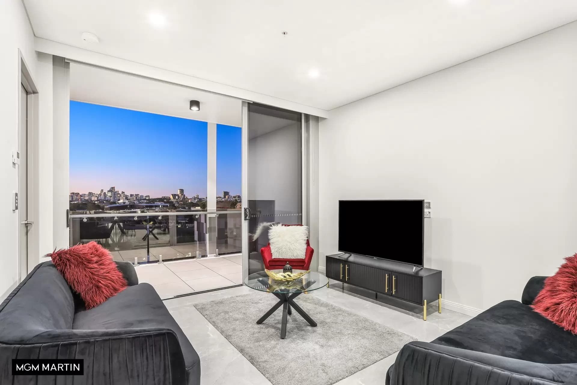 704/551-555 Gardeners Road, Mascot - Thumbnail 2
