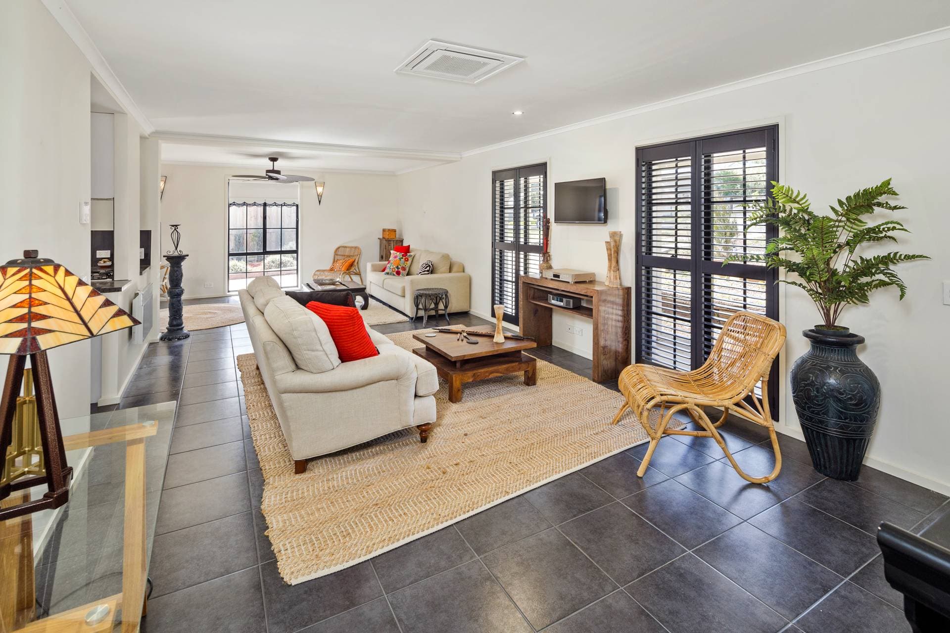156 Olinda St, Quarry Hill, VIC, Quarry Hill - Thumbnail 2