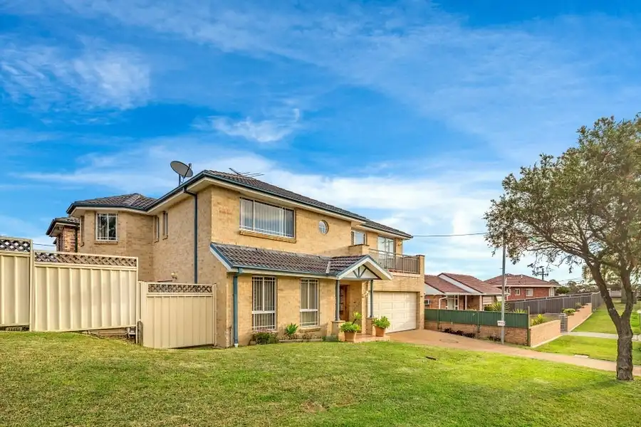 5 Collins Crescent, Yagoona, Yagoona - Image 1