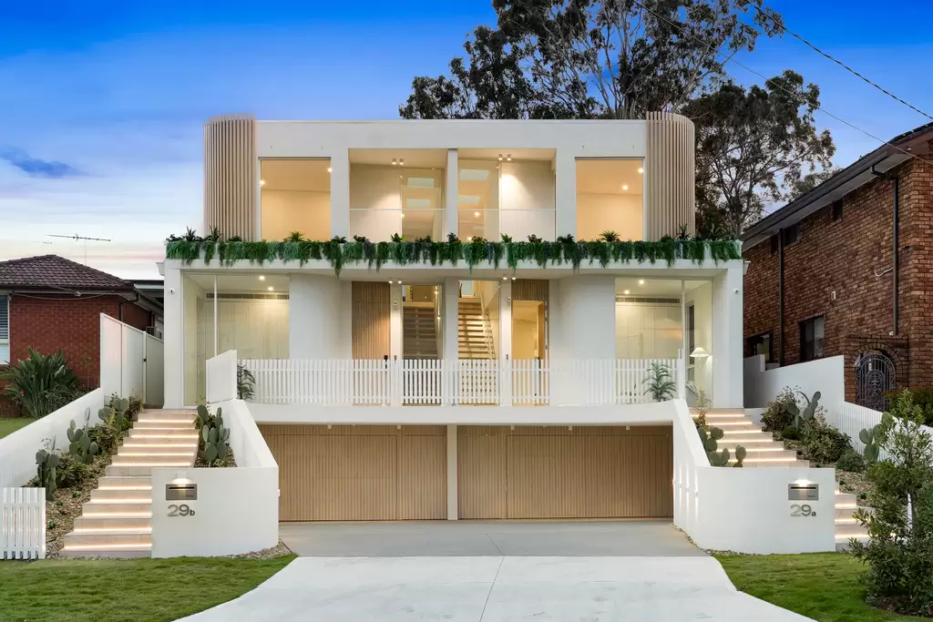 29a Oak Drive, Georges Hall, Georges Hall - Image 1