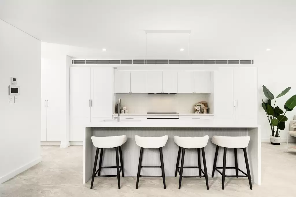 29a Oak Drive, Georges Hall, Georges Hall - Thumbnail 4