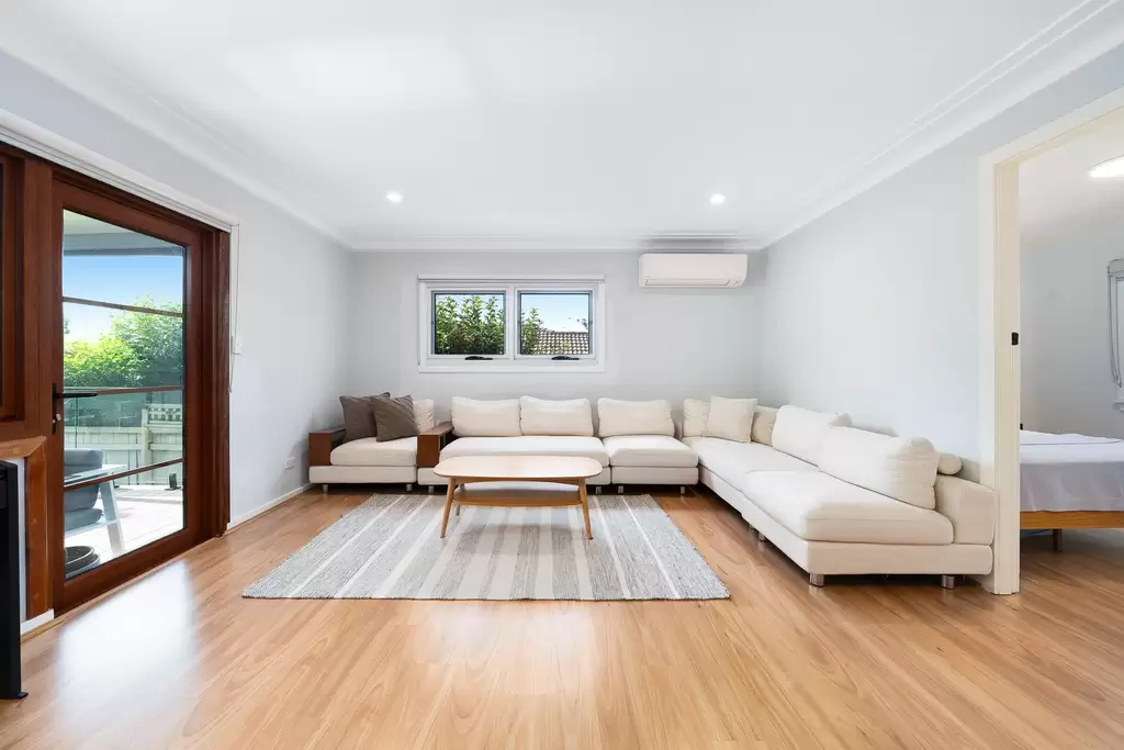 22 Marie Street, Castle Hill, Castle Hill - Thumbnail 2