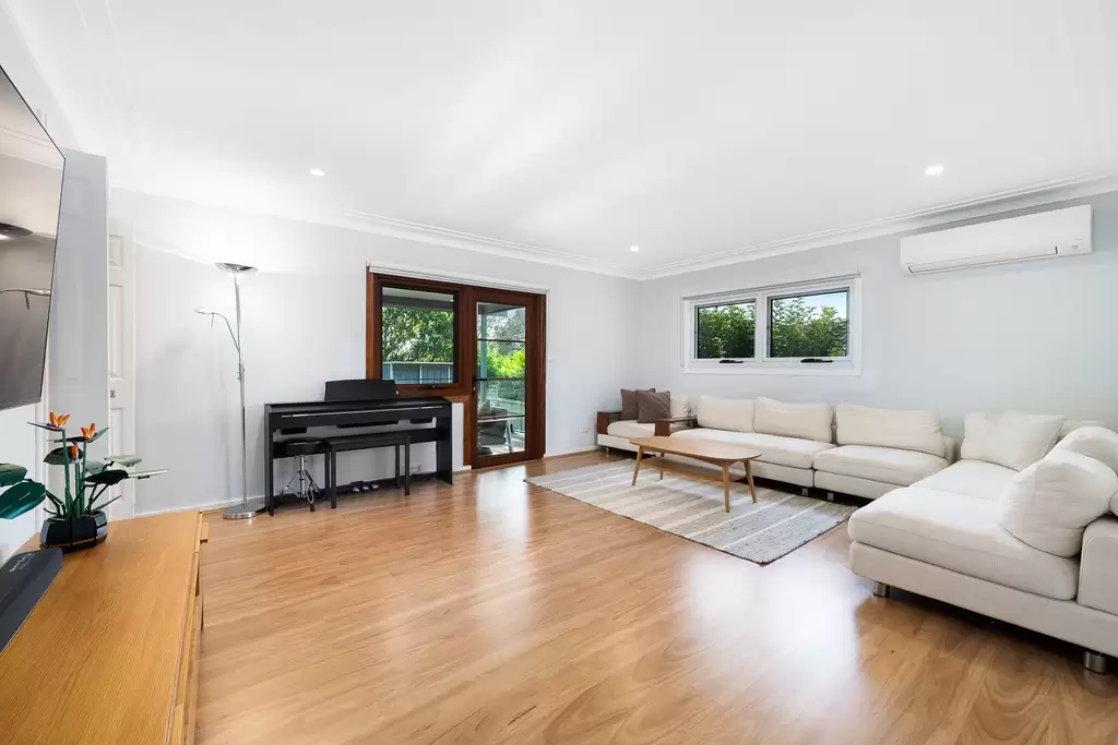 22 Marie Street, Castle Hill, Castle Hill - Thumbnail 3