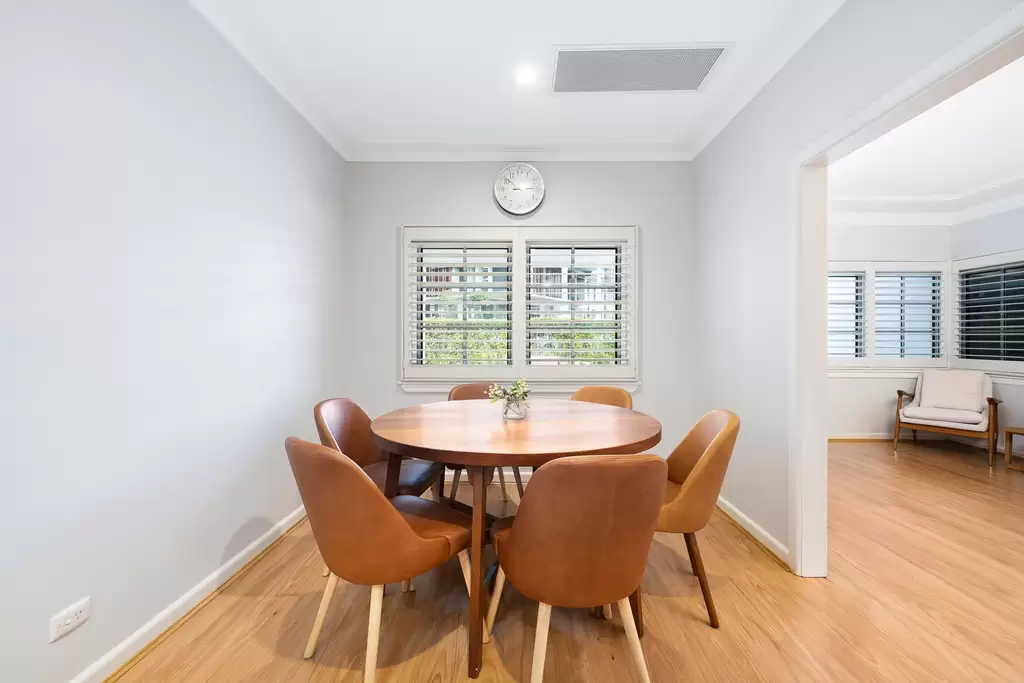 22 Marie Street, Castle Hill, Castle Hill - Thumbnail 4