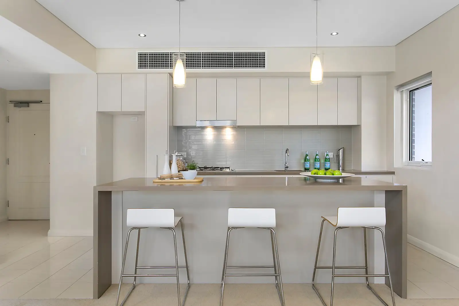 409/657 Pacific Highway, Killara, Killara - Thumbnail 2
