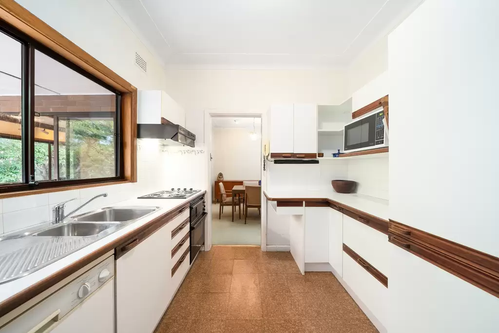 3 Carter Crescent, Gymea Bay, Gymea Bay - Thumbnail 5