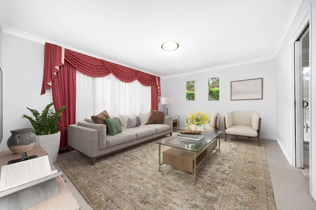 41 Oak Drive, Georges Hall, Georges Hall - Thumbnail 2