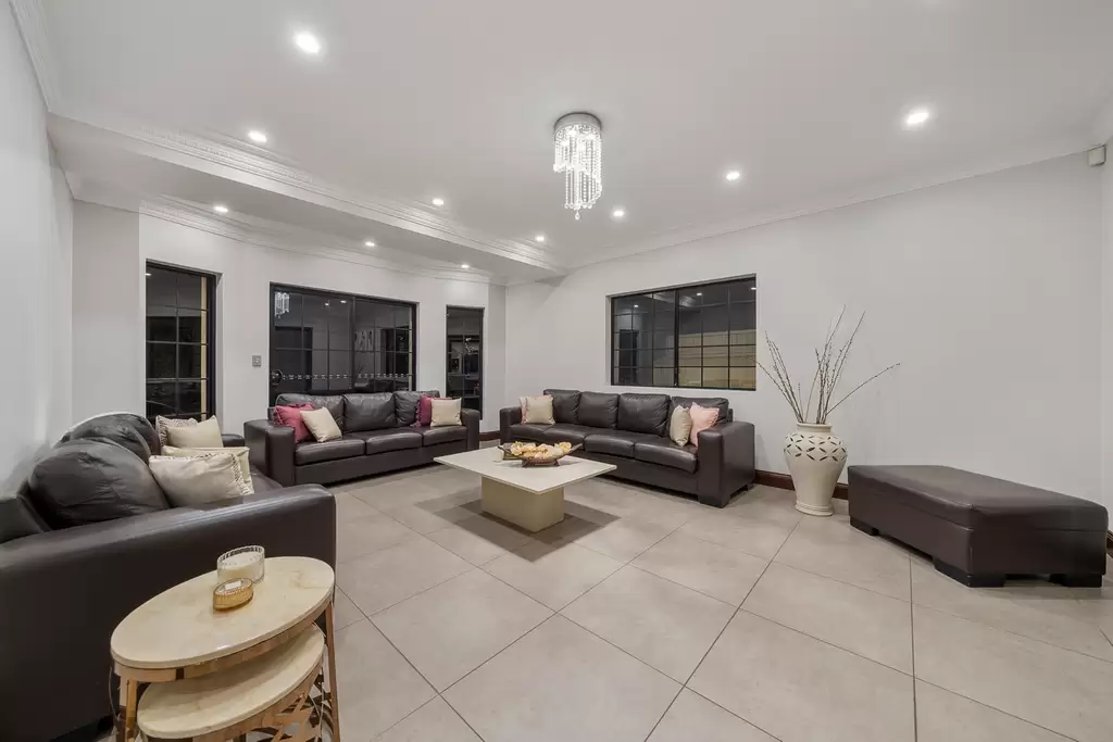 41 Clarke Street, Bass Hill, Bass Hill - Thumbnail 2