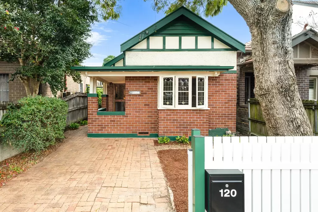 120 Croydon Road, Croydon, Croydon - Image 1