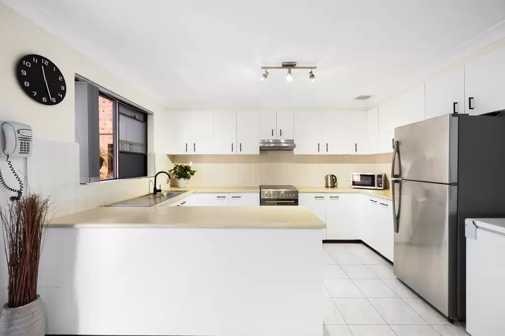 5/184  Birdwood Road, Georges Hall, Georges Hall - Thumbnail 2