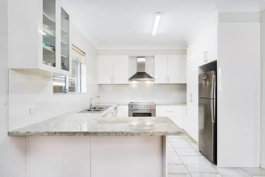 7 Brushwood Drive, Alfords Point, Alfords Point - Thumbnail 4