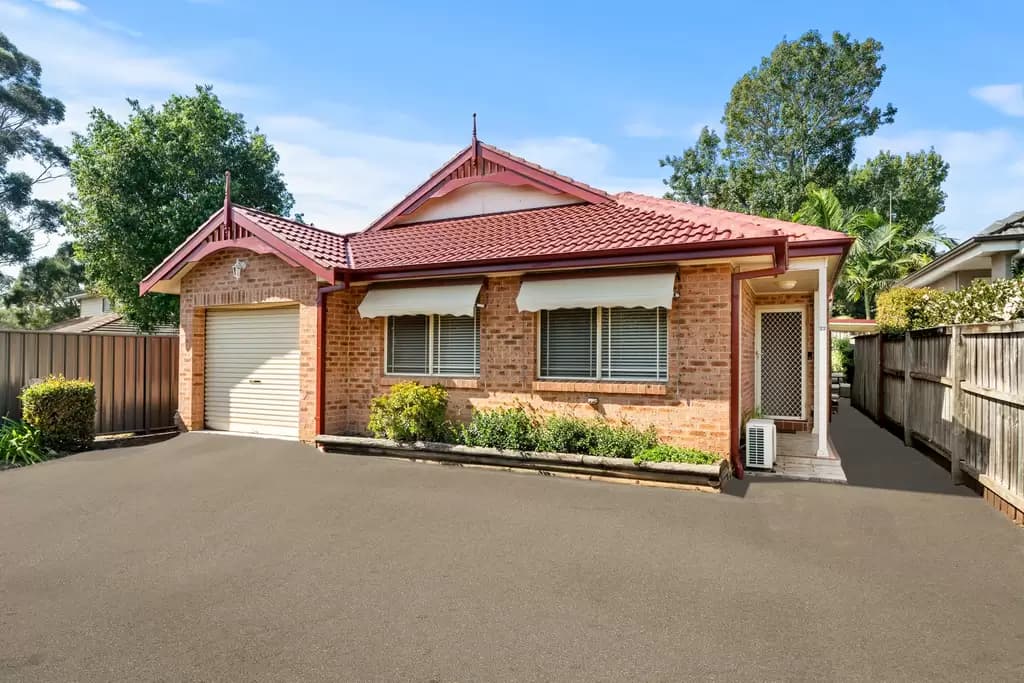 22 Longworth Crescent, Castle Hill, Castle Hill - Image 1