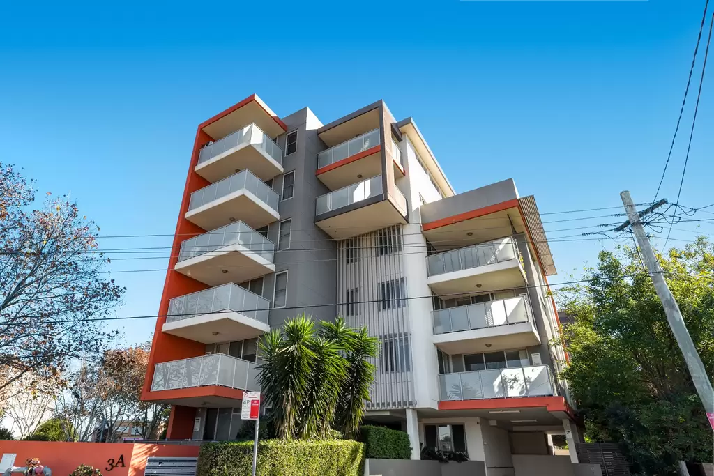 9/3a Byer Street, Enfield, Enfield - Image 1