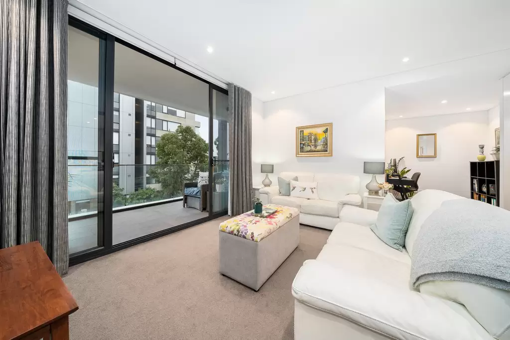 305/2 Northcote Street, Mortlake, Mortlake - Image 1