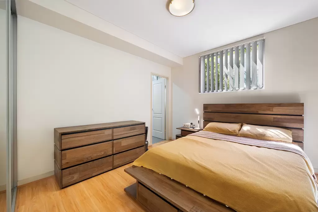 6/3A Byer Street, Enfield, Enfield - Thumbnail 3