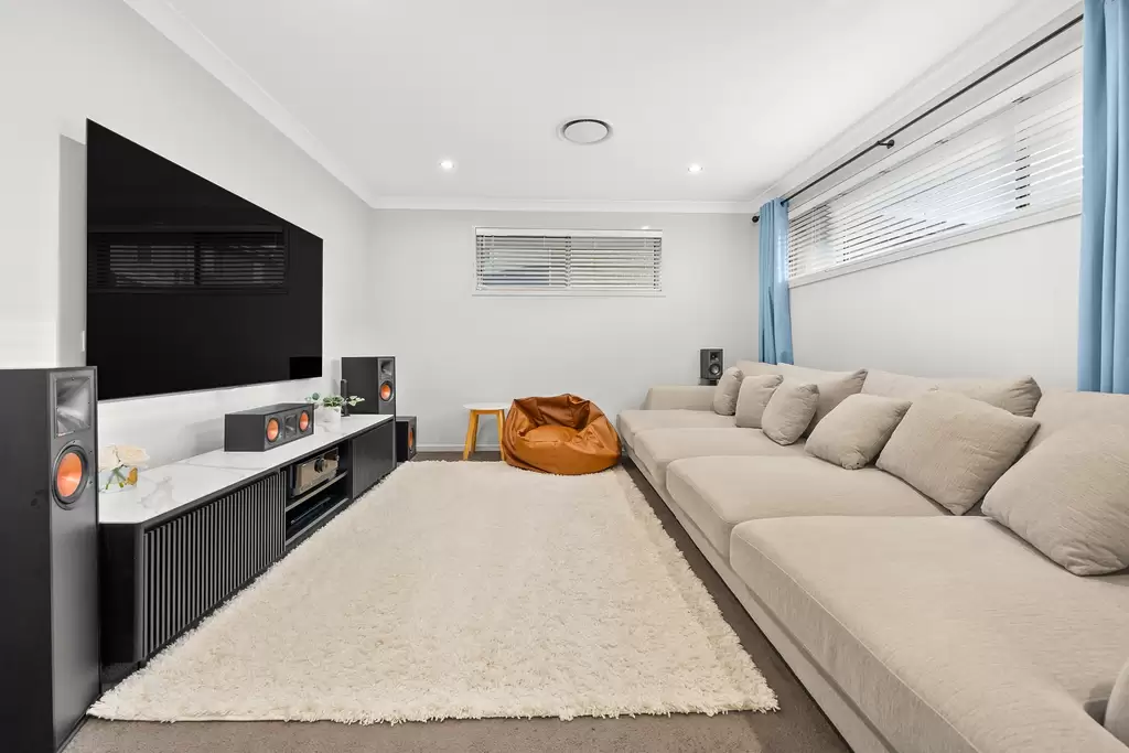15 Corona Street, Box Hill, Box Hill - Thumbnail 3