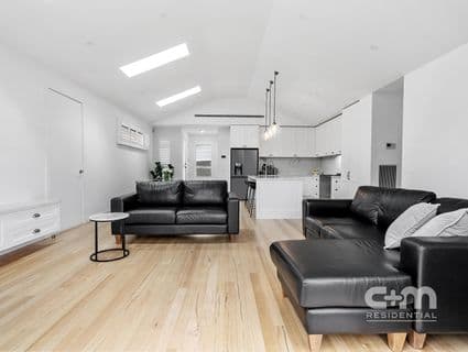 2/112 View Street, Glenroy, VIC, 3046, Glenroy - Thumbnail 2