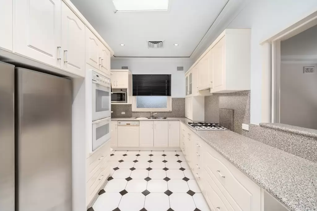 35 Wilson Street, Strathfield, Strathfield - Thumbnail 4