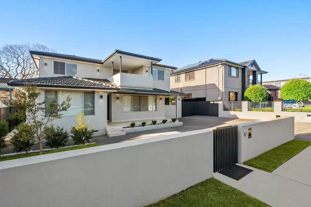 10 Solomon Court, Greenacre, Greenacre - Image 1